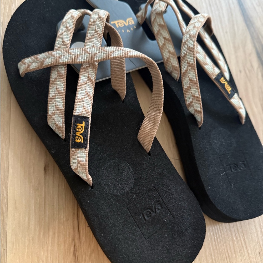 Teva Black Sandals with Tan Patterned Straps - Picture 2 of 3